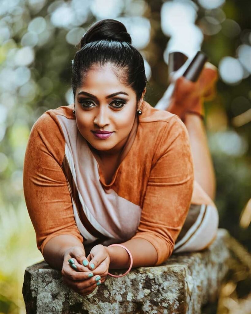 ජනප්ර්රිය නිළි දිලිනි ලක්මාලි රට හැර යයි 1 Iri News image 1 Iri News